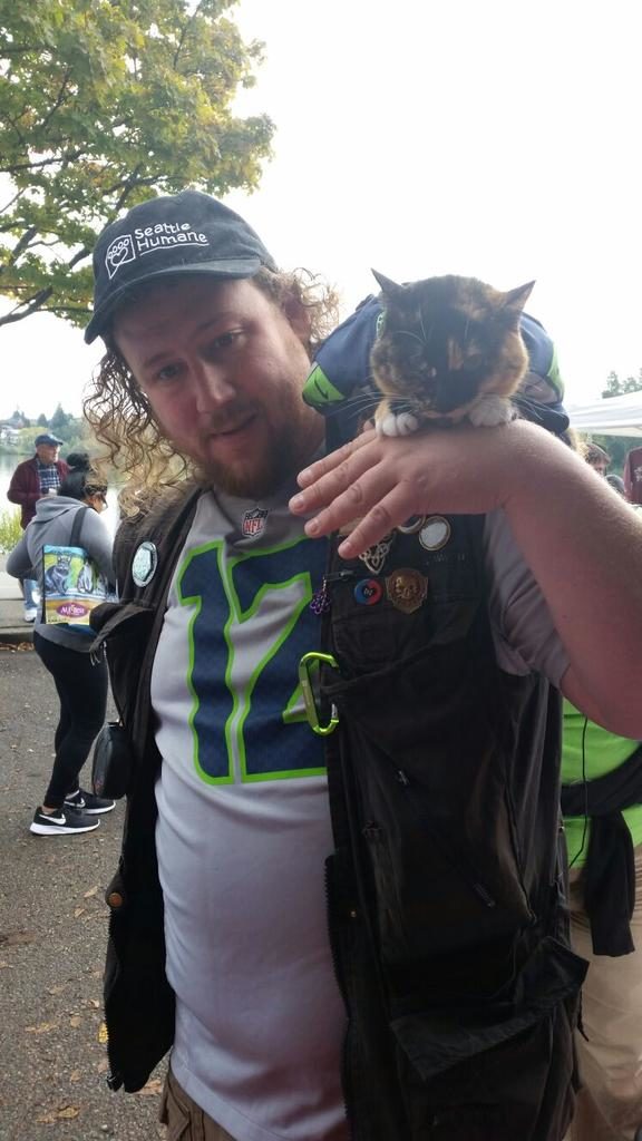 strut the pup seattle walk for the animals