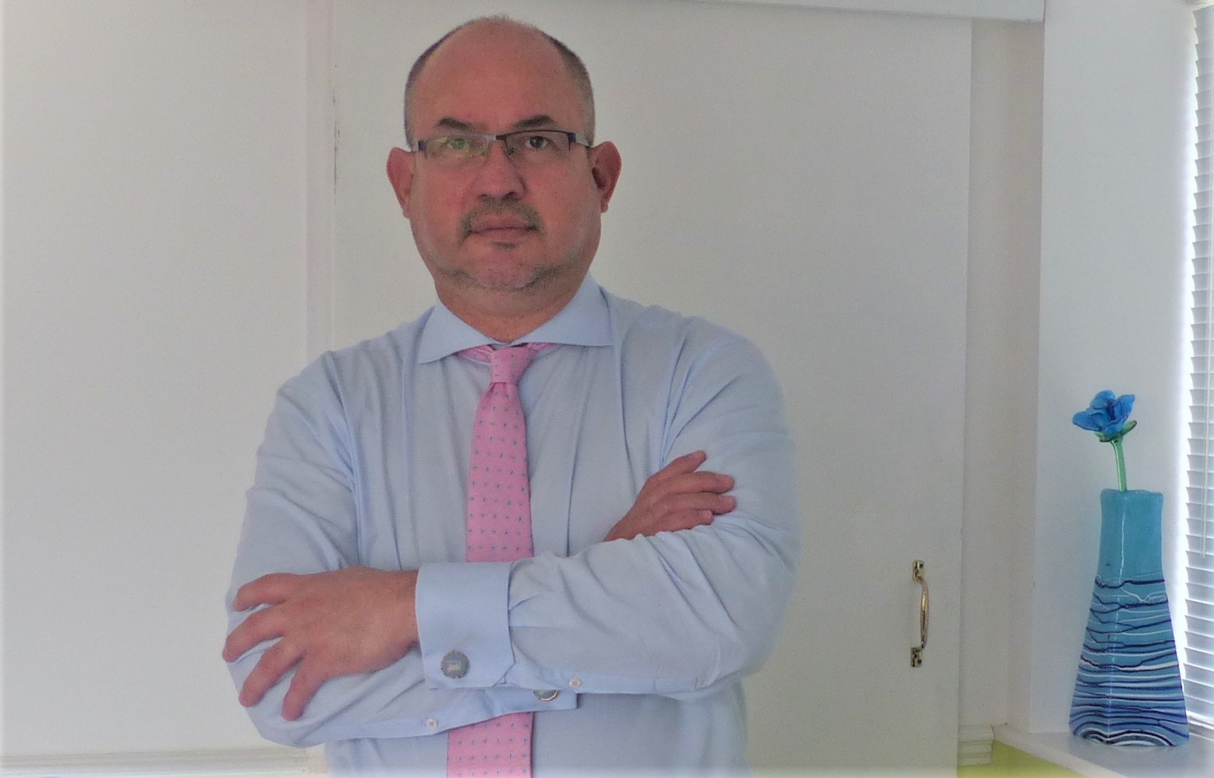 "La gente está haciendo velorios en sus casas en casos sospechosos de Covid-19 y esto es un peligro porque ahí se produce la mayor contaminación", LA PRENSA/CORTESÍA
