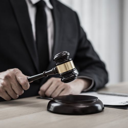Asistencia Legal para Casos de Homicidio Culposo en Compton