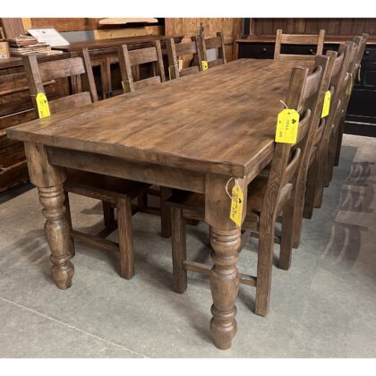 9' Manchester Dining Set