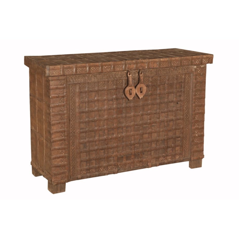 AT369 - Trunk