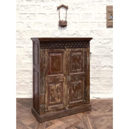 AP3401 - Two Door Console