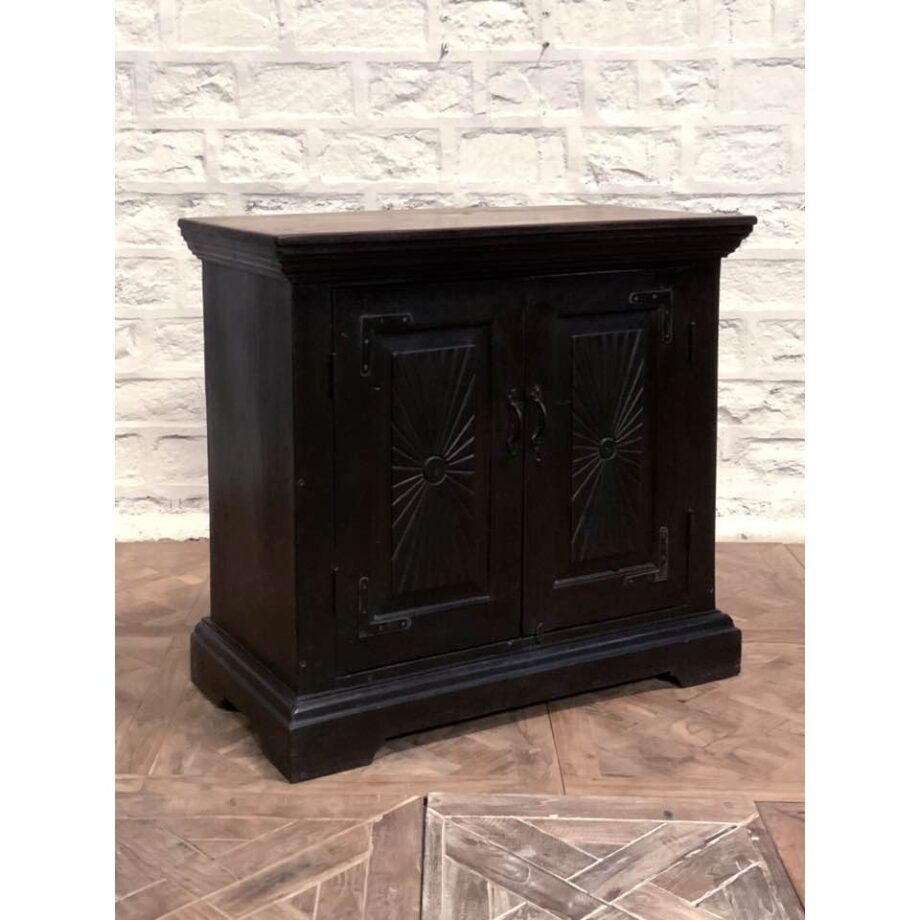 AP3474 - Two Door Console