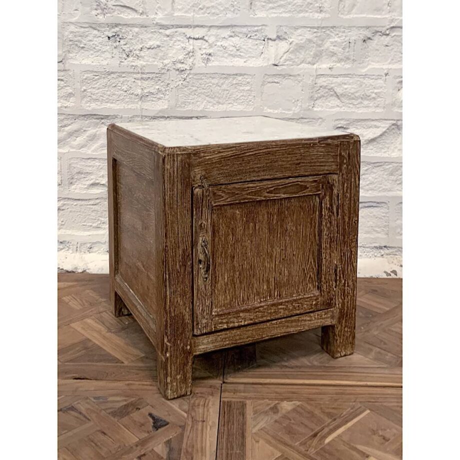 AP3561 - Bedside Cabinet
