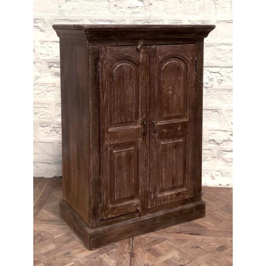 AP3623 - Two Door Console