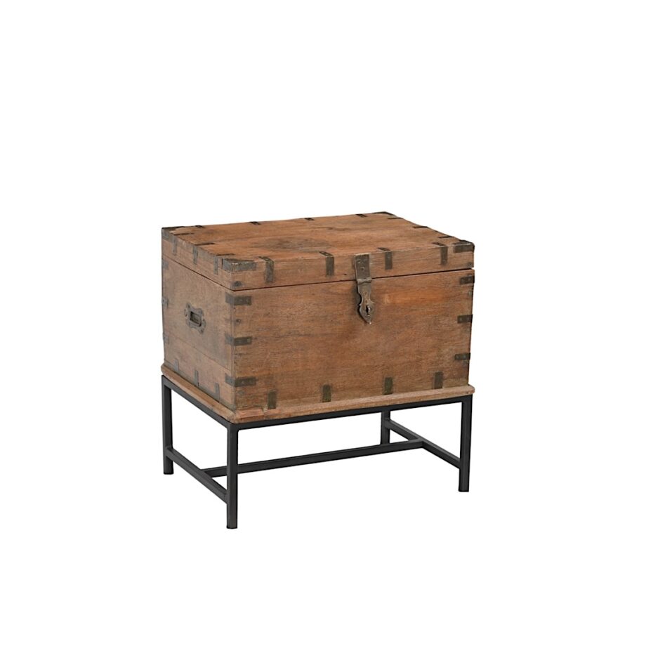 ASC791 - Trunk on Stand