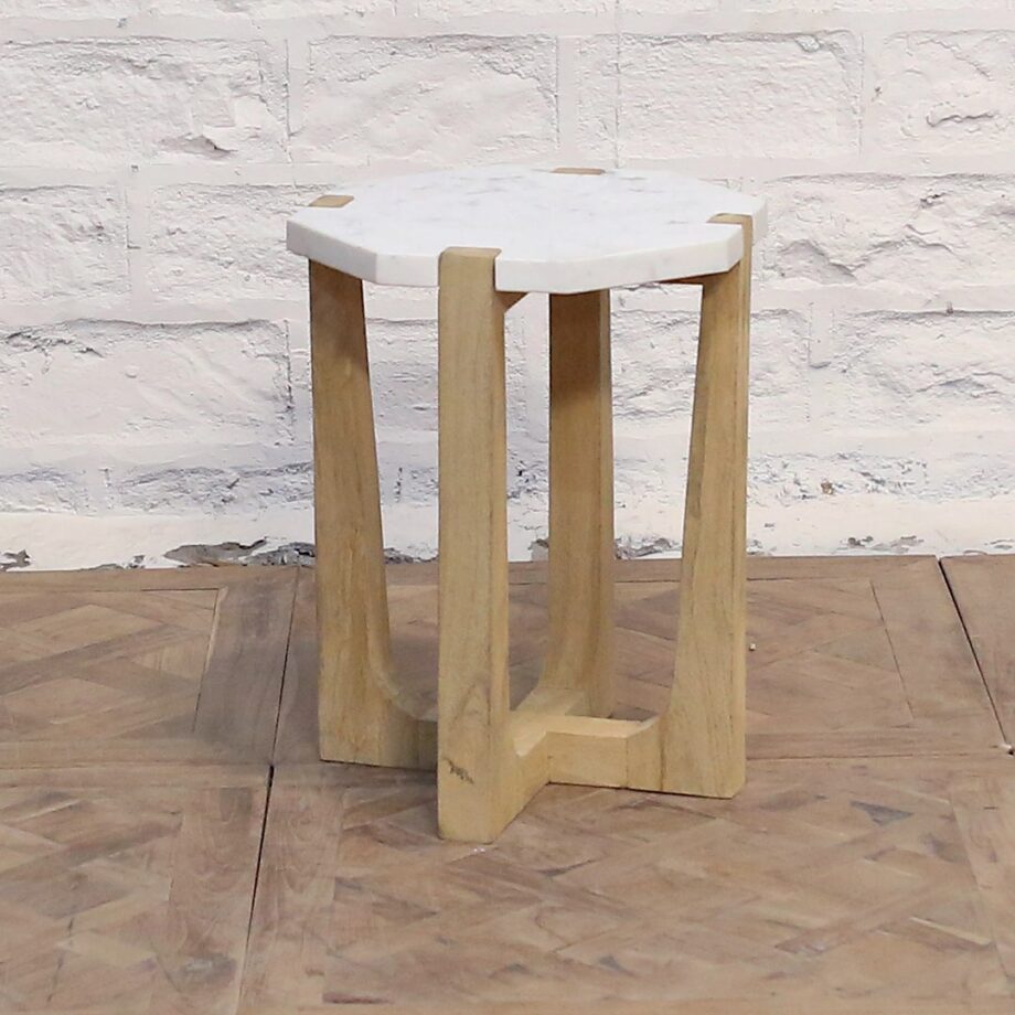 AP3837 - Side Table