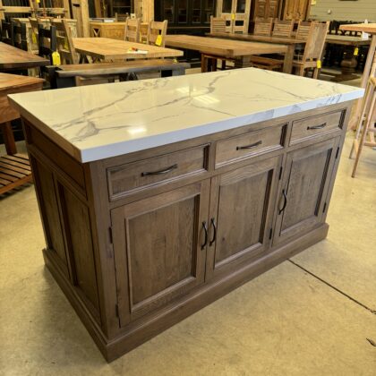 Yorkshire Center Island