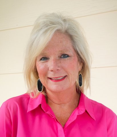 Kelly Katsus - Real Estate Agent