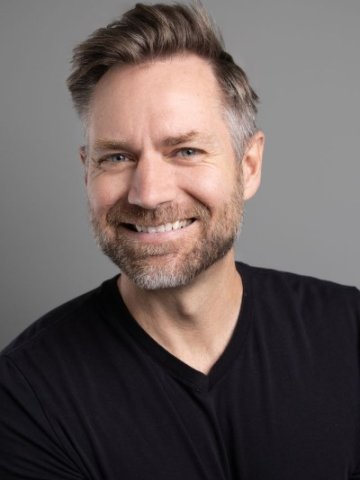  Dustin Crump - Real Estate Agent