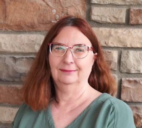  Sandra Campbell - Real Estate Agent