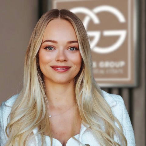  Talika Jackson - Real Estate Agent