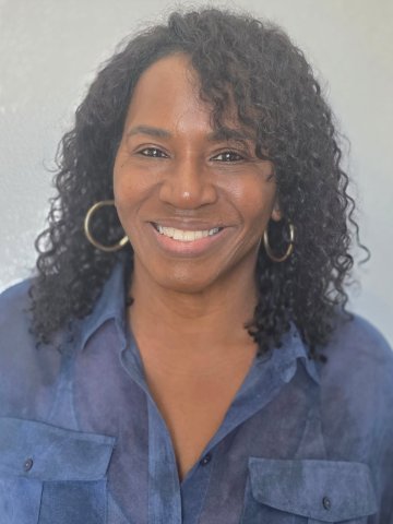  Valerie McNeal Spencer - Real Estate Agent