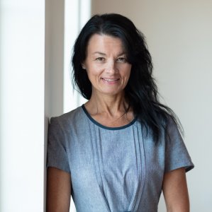 Lisa Cole, ERA Brokers Consolidated real estate professional