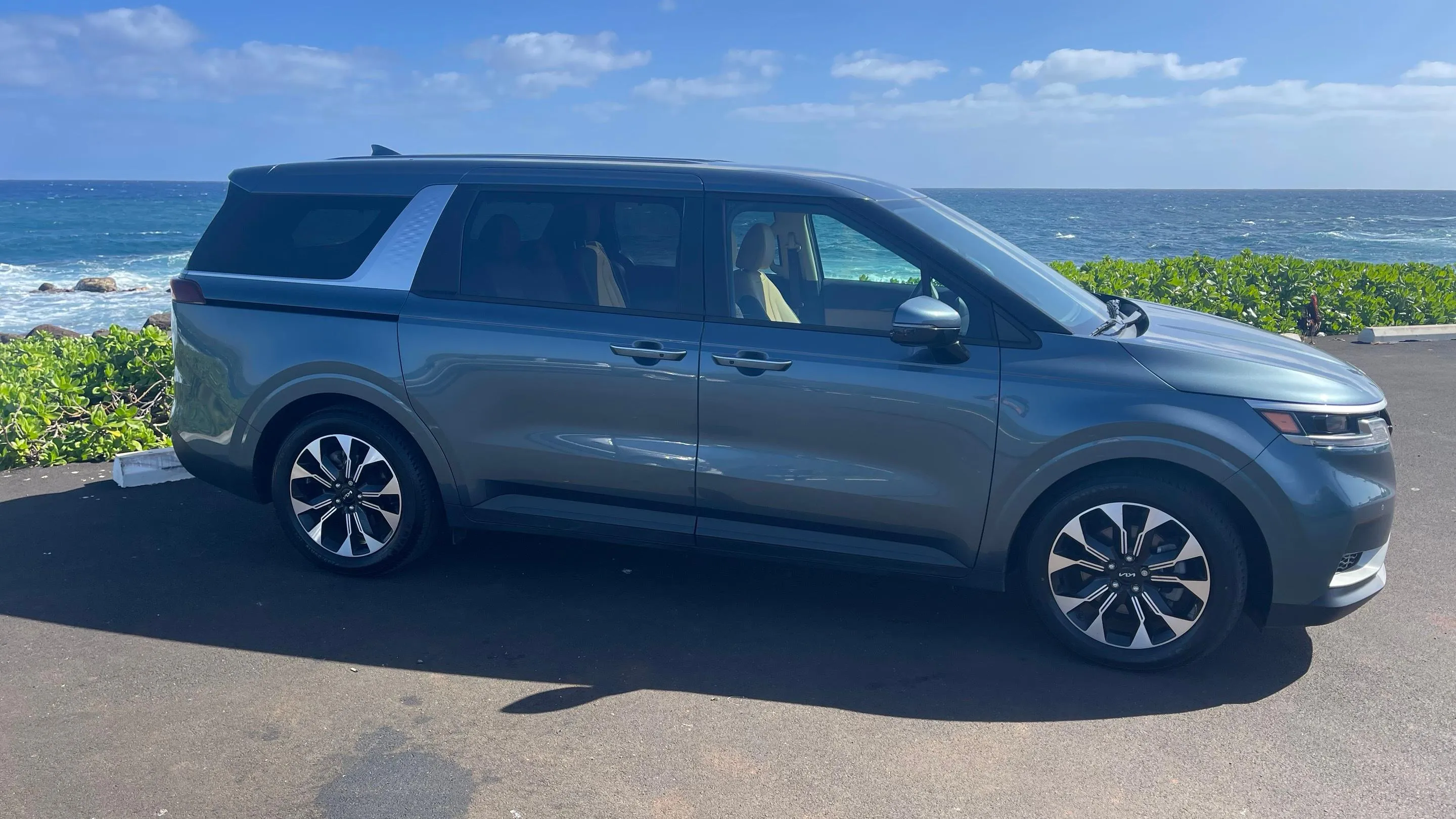 2024 Kia Carnival EX