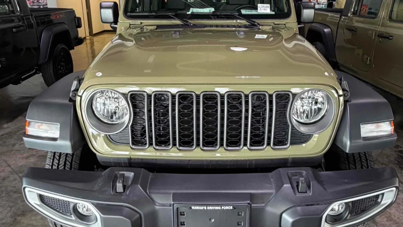 2026 Jeep Gladiator Sport