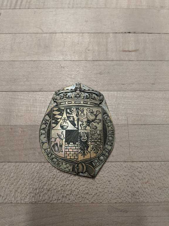 Coat of arms medallion die picture number 1