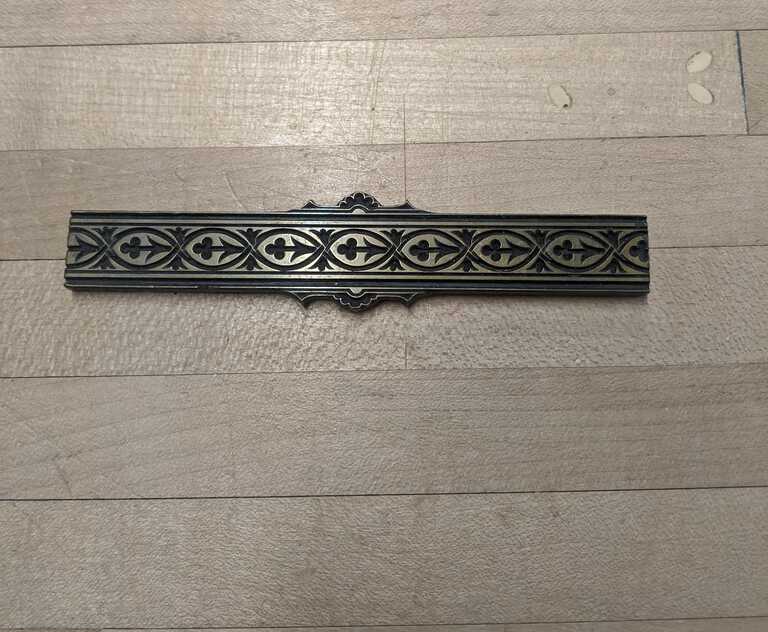 Interlace band die picture number 1