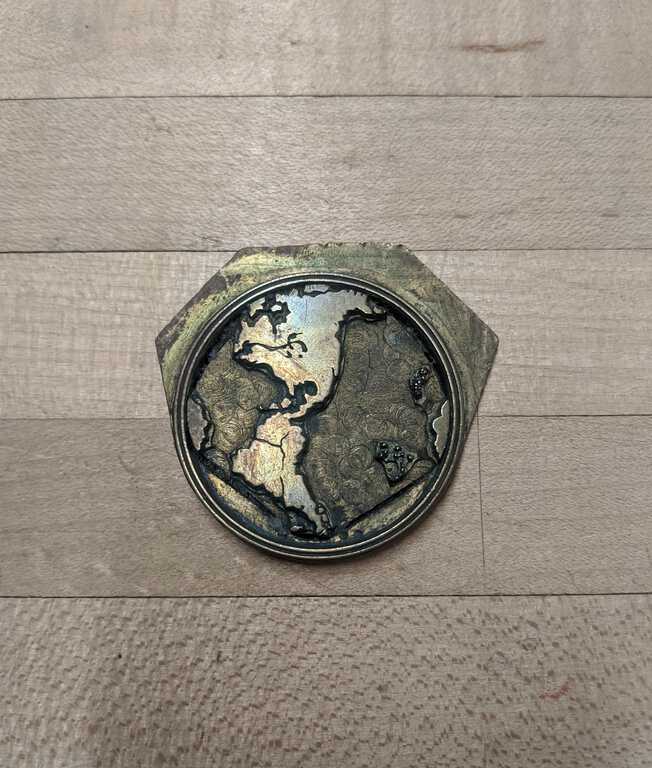 Globe medallion die picture number 1