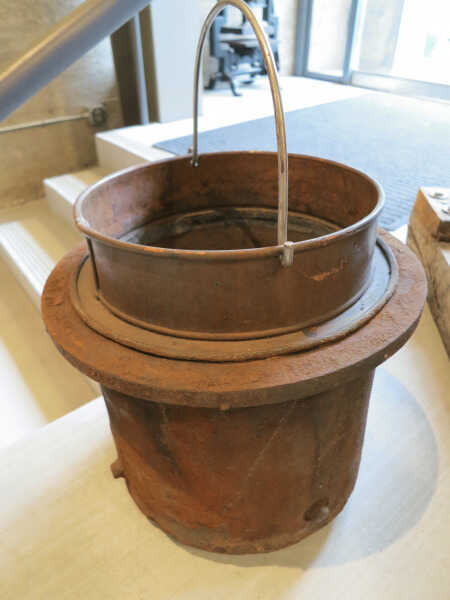 Glue Pot picture number 1