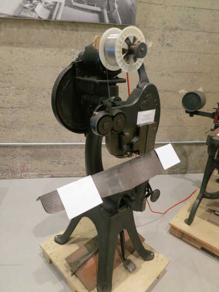Morrison Perfection Wire Stitcher picture number 1