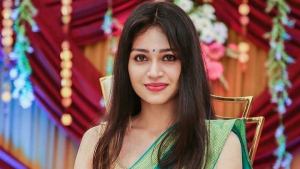 Make a Booking of Girl Online with Sealdah Escorts