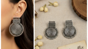 The Ultimate Guide to Styling Wedding Jewelry Like a Pro