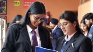 Best BBA College in Delhi NCR for Business Studies