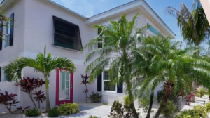  Canal Lower – Gorgeous 3 bed 3 bath near SK Village