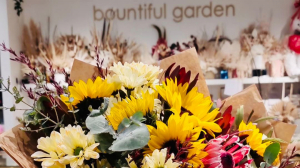 Make Your Holidays Magical with Christmas Flowers from a Trusted Florist Coburg