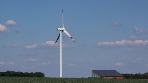 Assessing the Scalability of Solar–Wind Hybrid Energy Projects