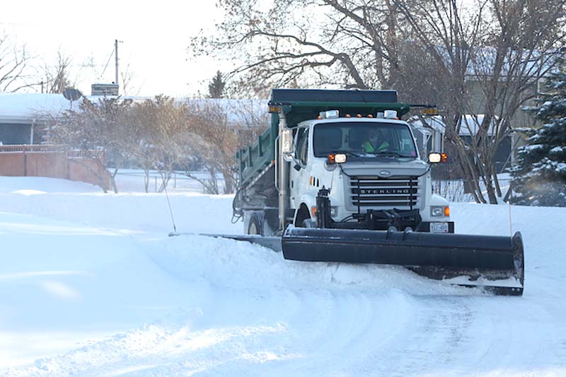 Urban Winter Service Vehicle with Snowplow and Wing 1