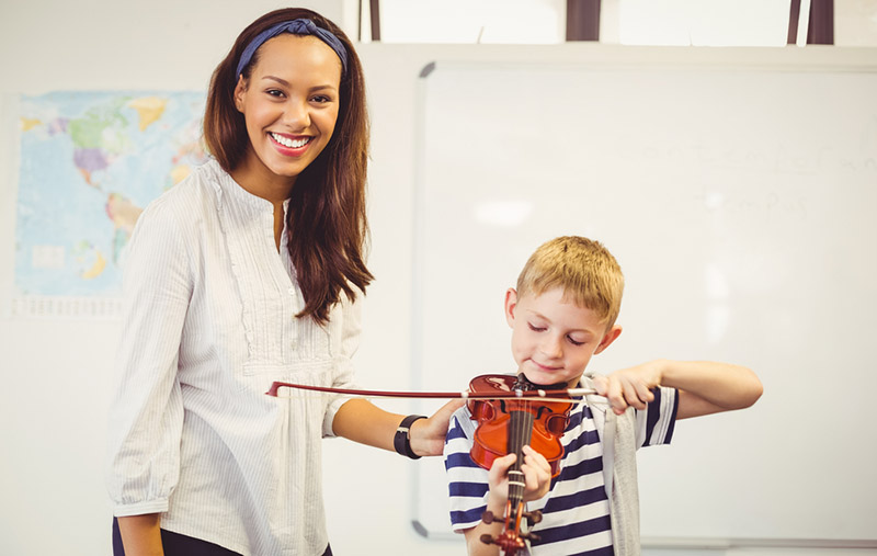 violin music lesson.shutterstock