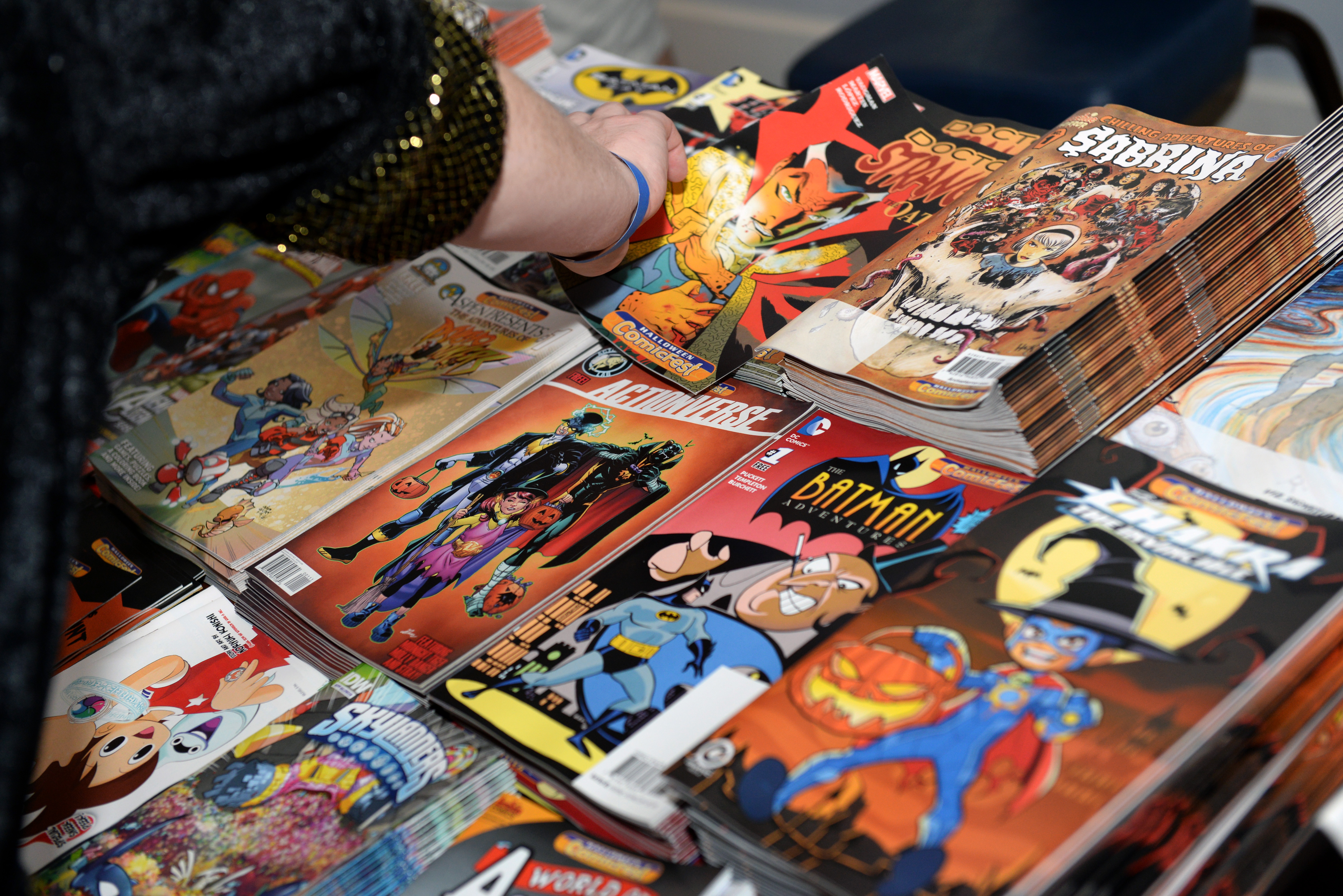 comic book display