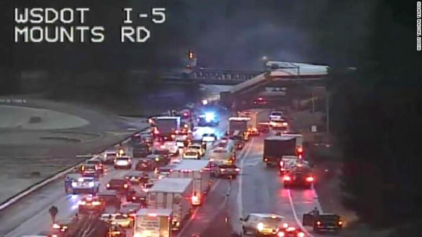 washington amtrak derail