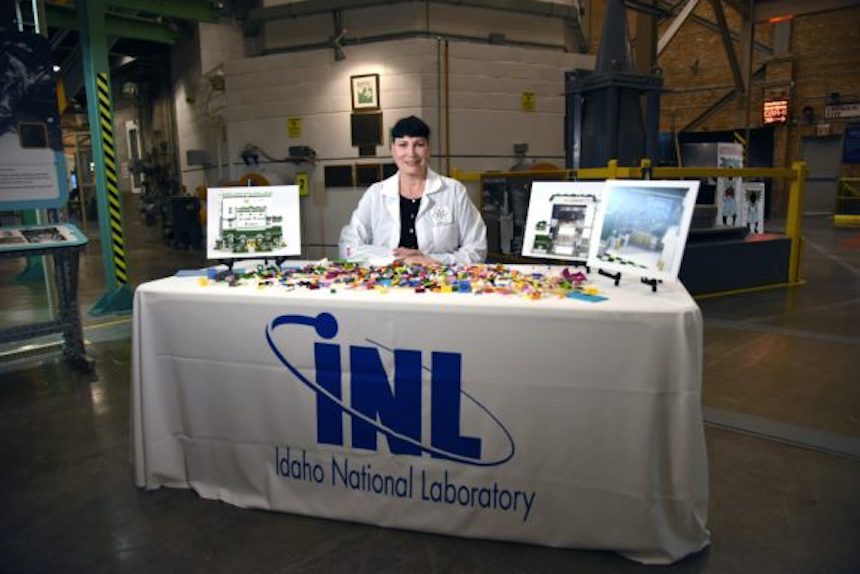 P 10123 01 Cathy Riddle small