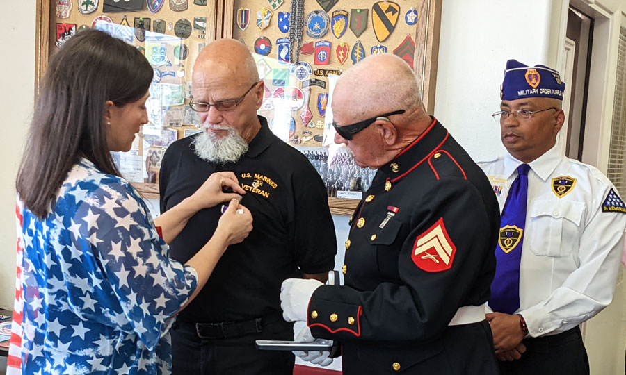 Bill Klobus receives Purple Heart Medal