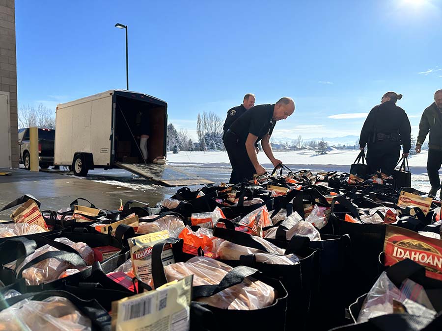 loading food up