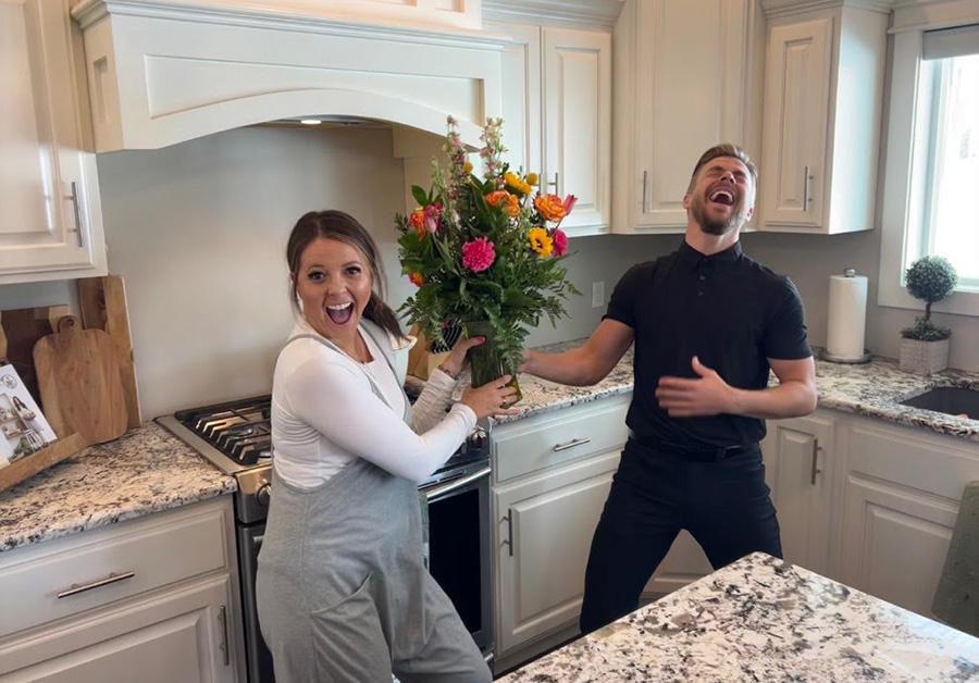 ‘I thought I was going to pass out!’ Dancer Derek Hough surprises local woman at her house with help from his cousin