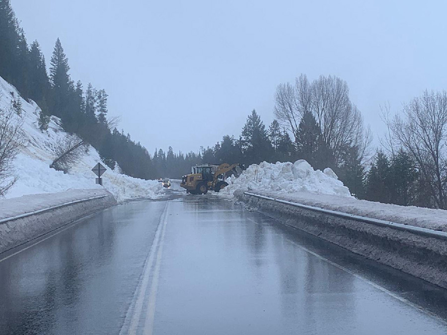 road closed in Swan Valley