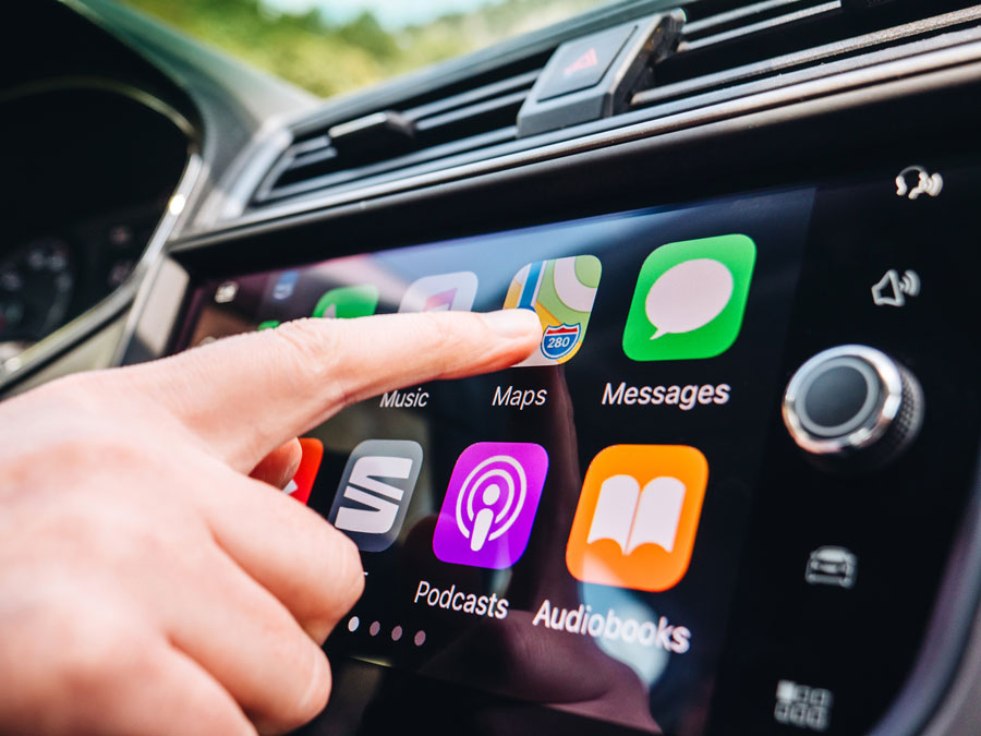GM plans to phase out Apple CarPlay in EVs, with Google's help - Vimarsana News