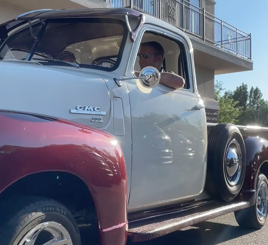 Seniors revisit the past with vintage car show