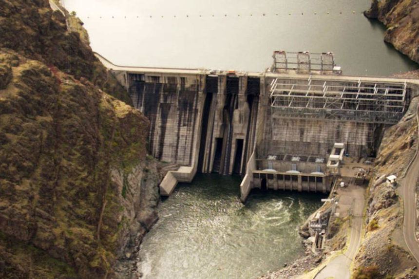 Hell's Canyon Dam