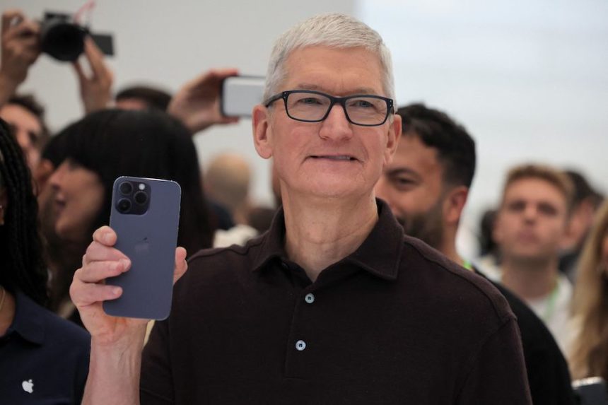 Tim Cook Apple