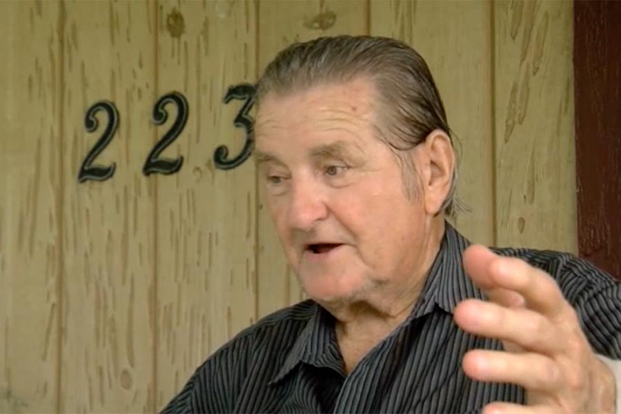 82-year-old Florida man beats up home intruder