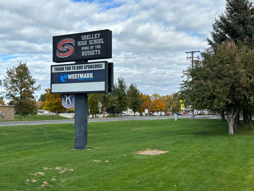 Shelley Homecoming Parade