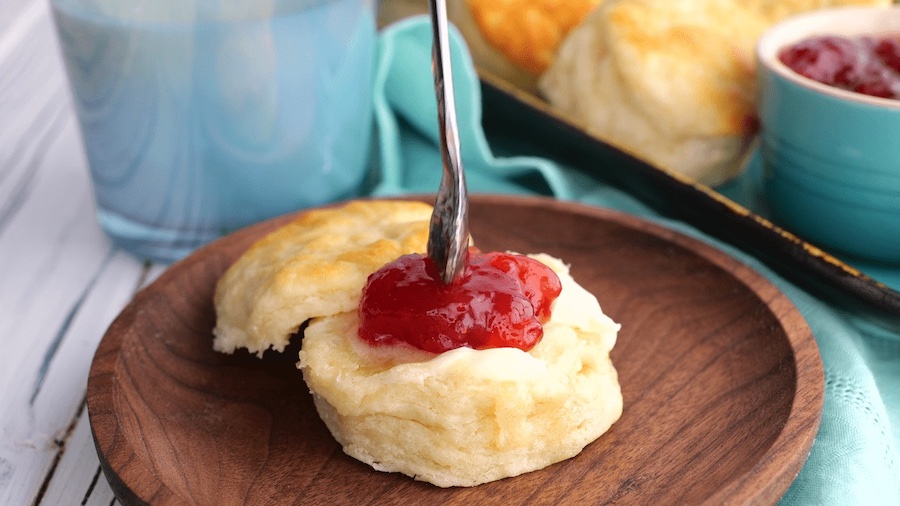 3-ingredient buttermilk biscuit recipe