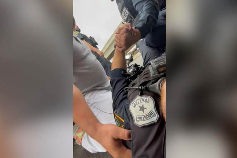 ‘It was my calling to be here with you today.’ When a police officer get shot, this ex-con had a choice to make.