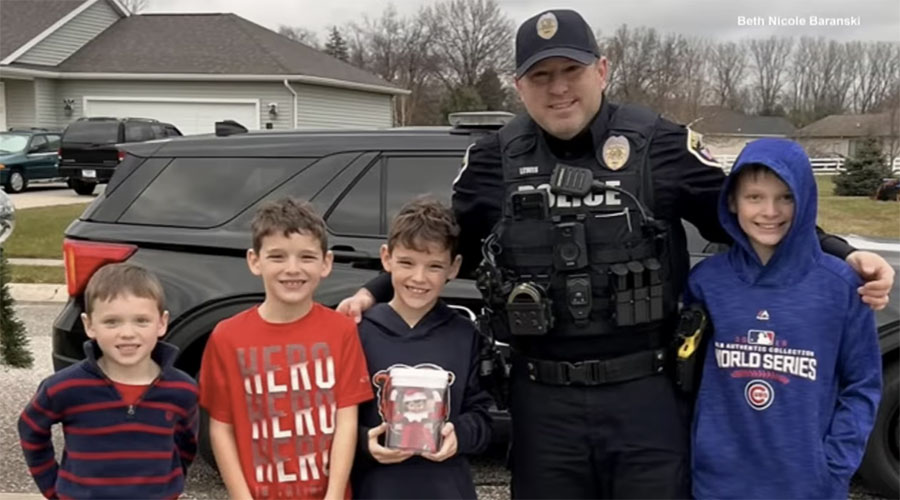 You have to see this! Officer plays along with family’s ‘Elf on the Shelf’ activities by arresting him