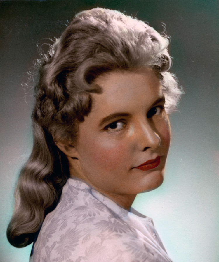 Bonnie Lenore Staples